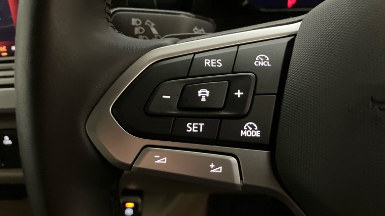 Volkswagen Multivan 2.0 TDI Style 5dr LWB DSG Diesel Estate